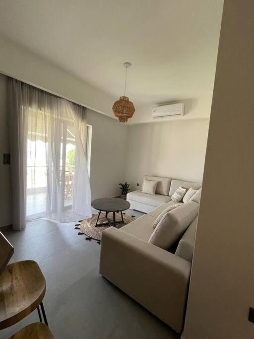 Aellw Cozy Apartment 2 Nea Thesi Buitenkant foto