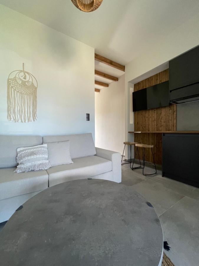 Aellw Cozy Apartment 2 Nea Thesi Buitenkant foto